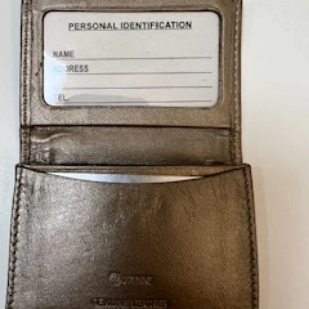 Winn International Leather Card Case Gold